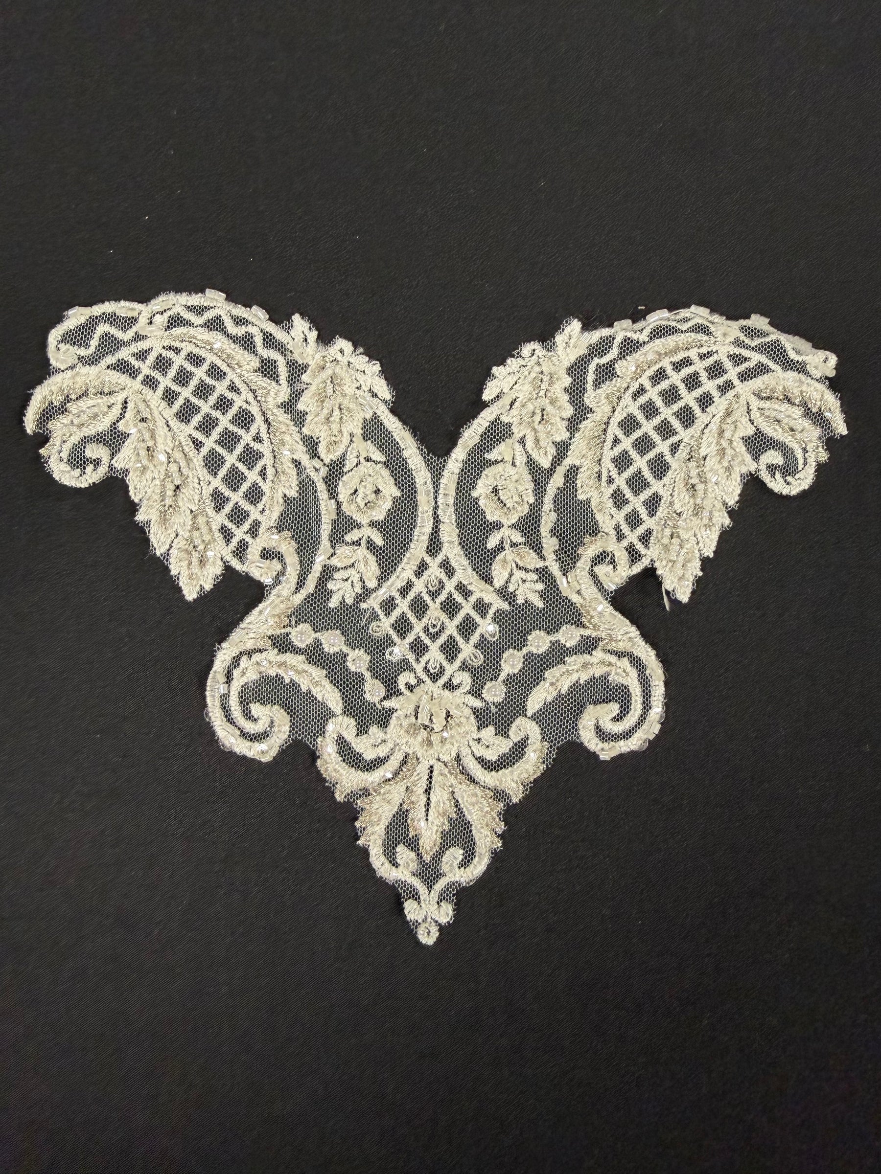 Ivory/Silver Beaded Applique - T566