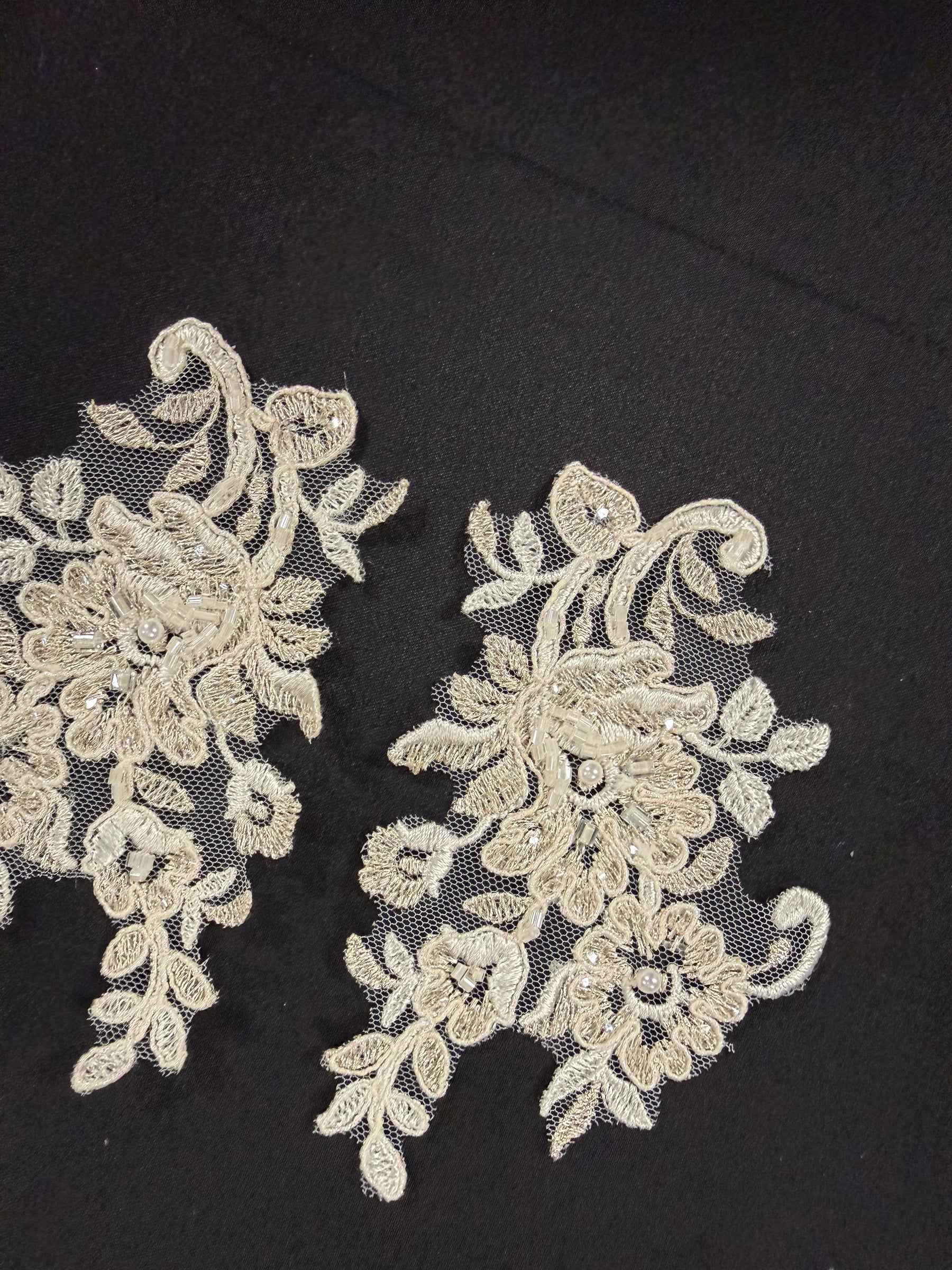 Ivory Beaded Lace Appliques - T893