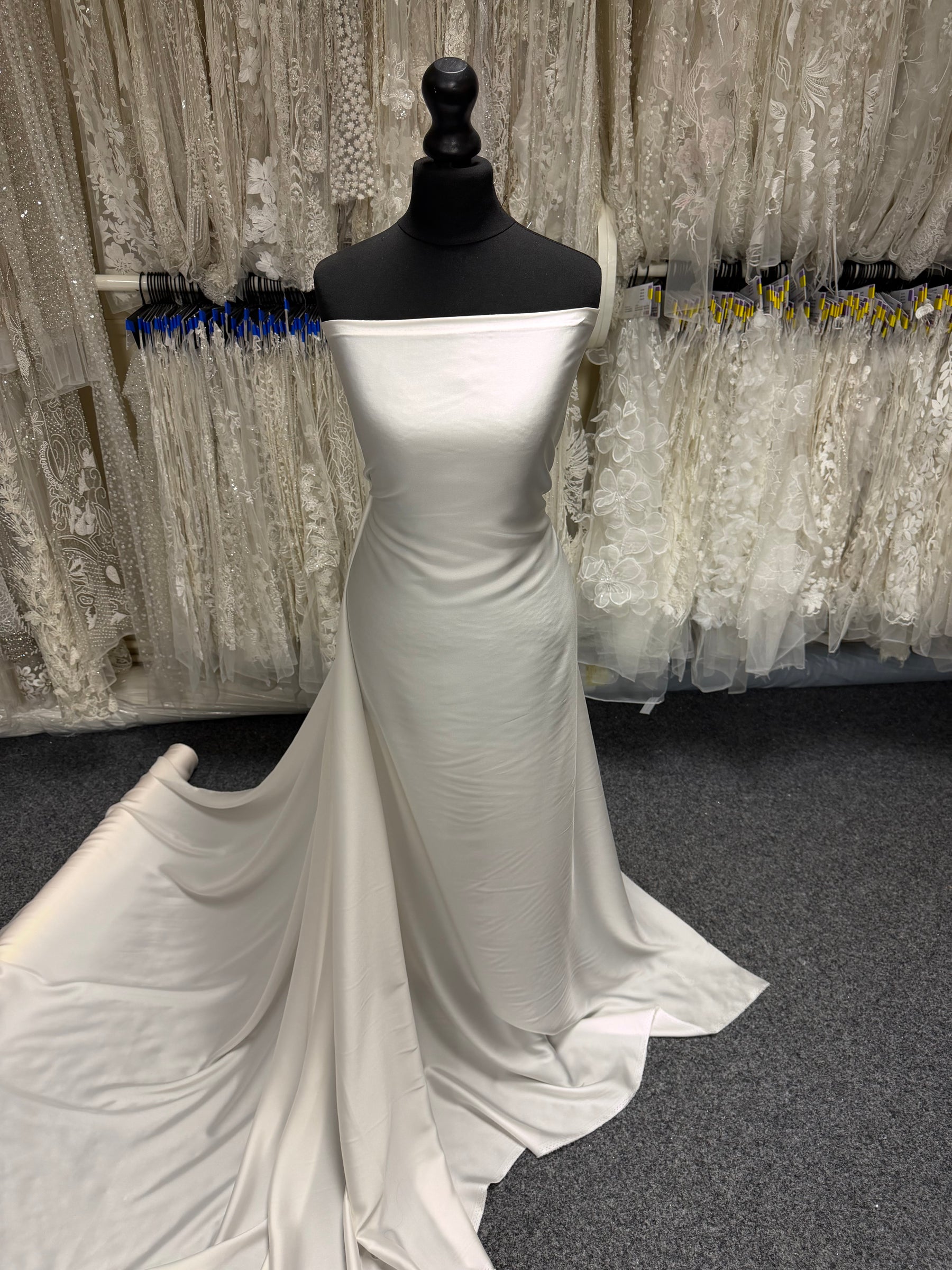 Pale Ivory Polyester Satin - P78
