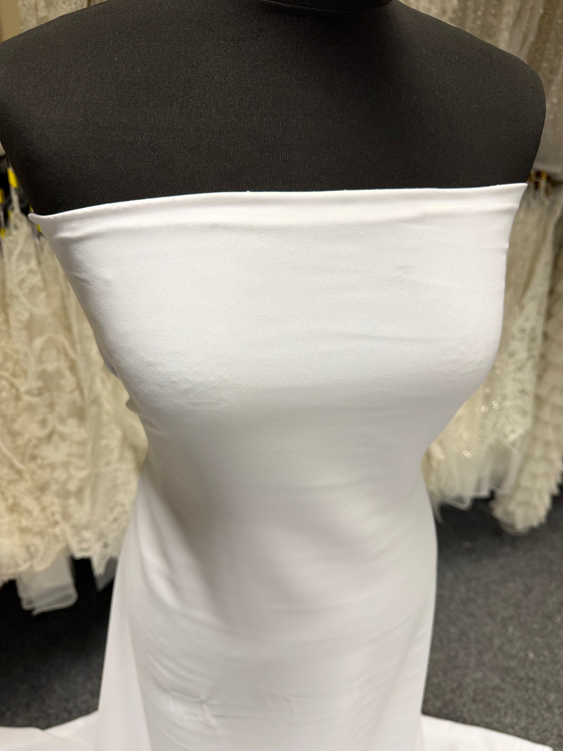 Ivory Cotton Touch L/Wt Crepe - PB4003