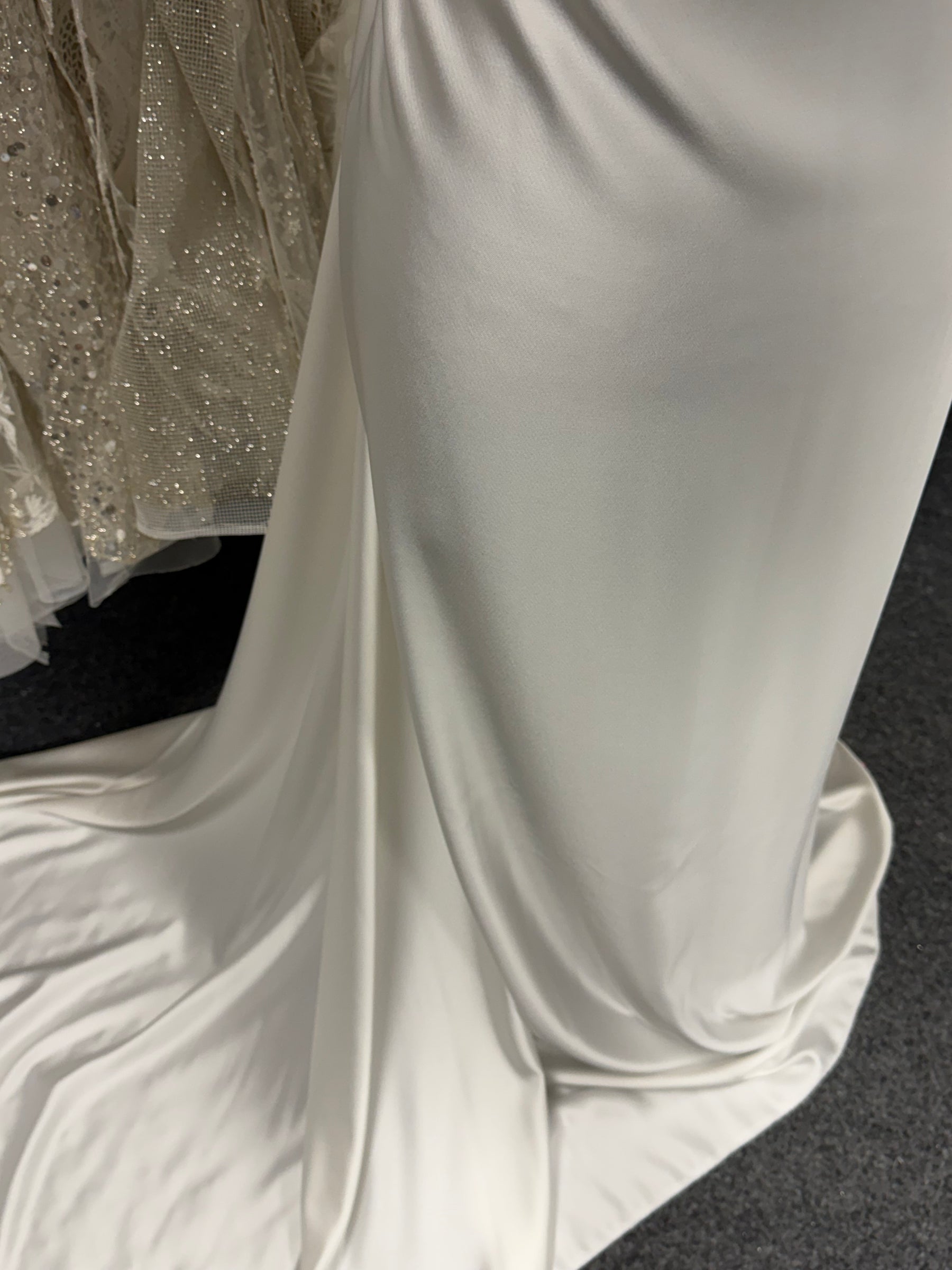 Standard Ivory Acetate Touch Satin - PB1002