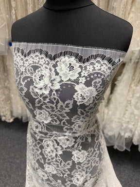 Ivory Leavers Lace - P728