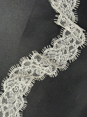 Ivory Lace Edging - T474