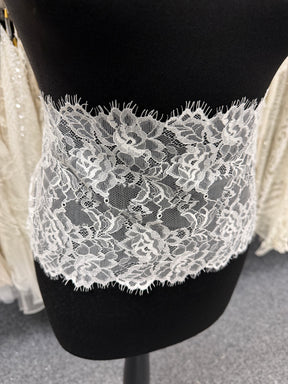 Ivory Lace Edging - T380