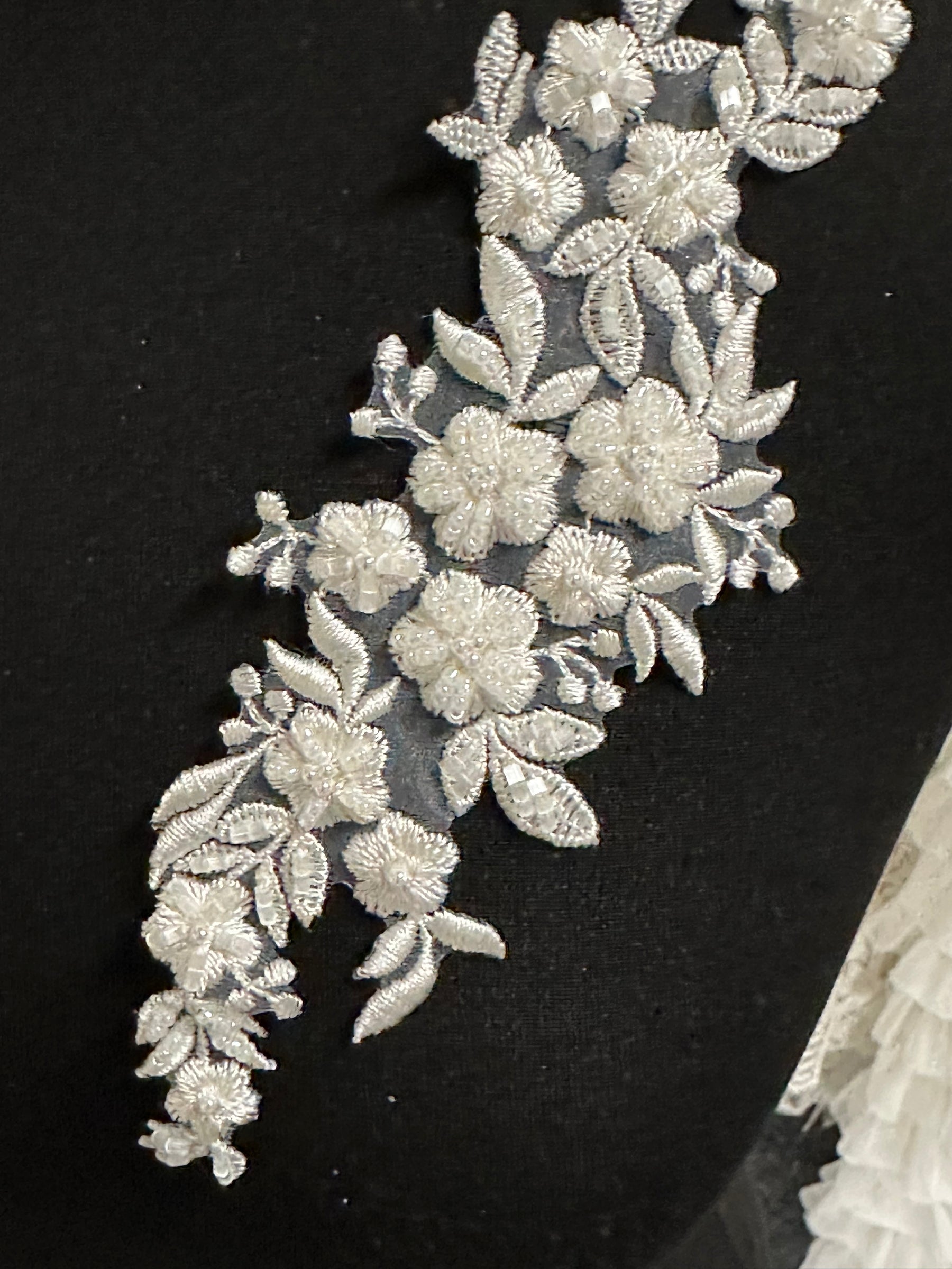 Ivory Layered Lace Appliques - Zanjero