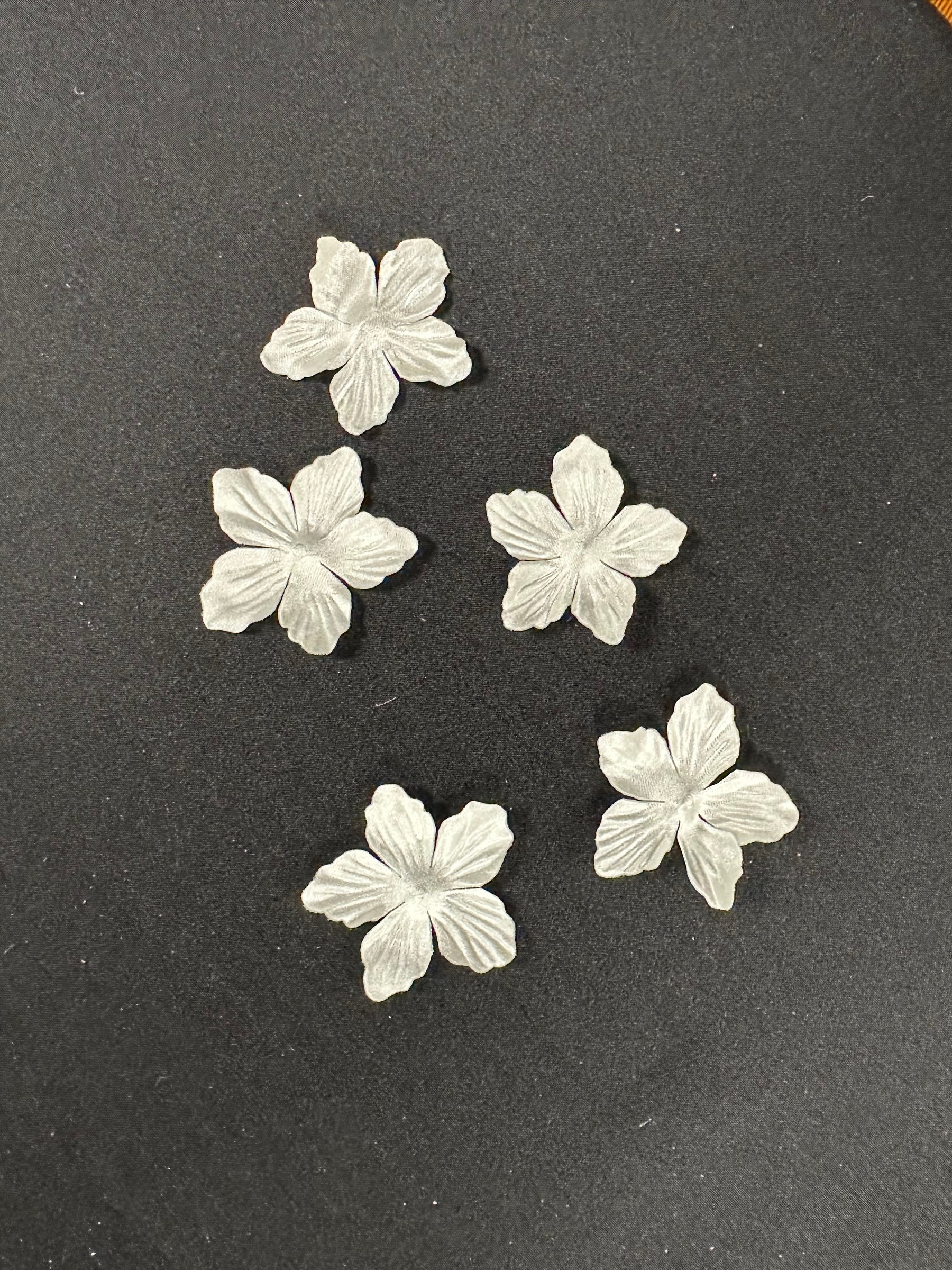 Ivory Eco Satin Flowers - MM0039 (Bag of 144)