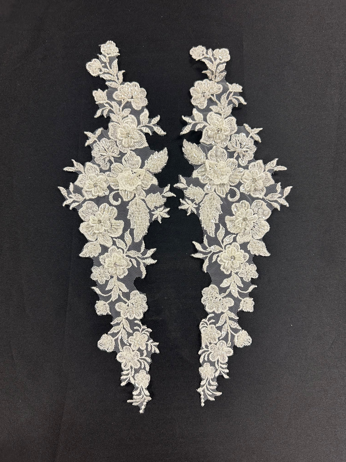 Ivory Beaded Lace Appliques - AP 2254 (CF)