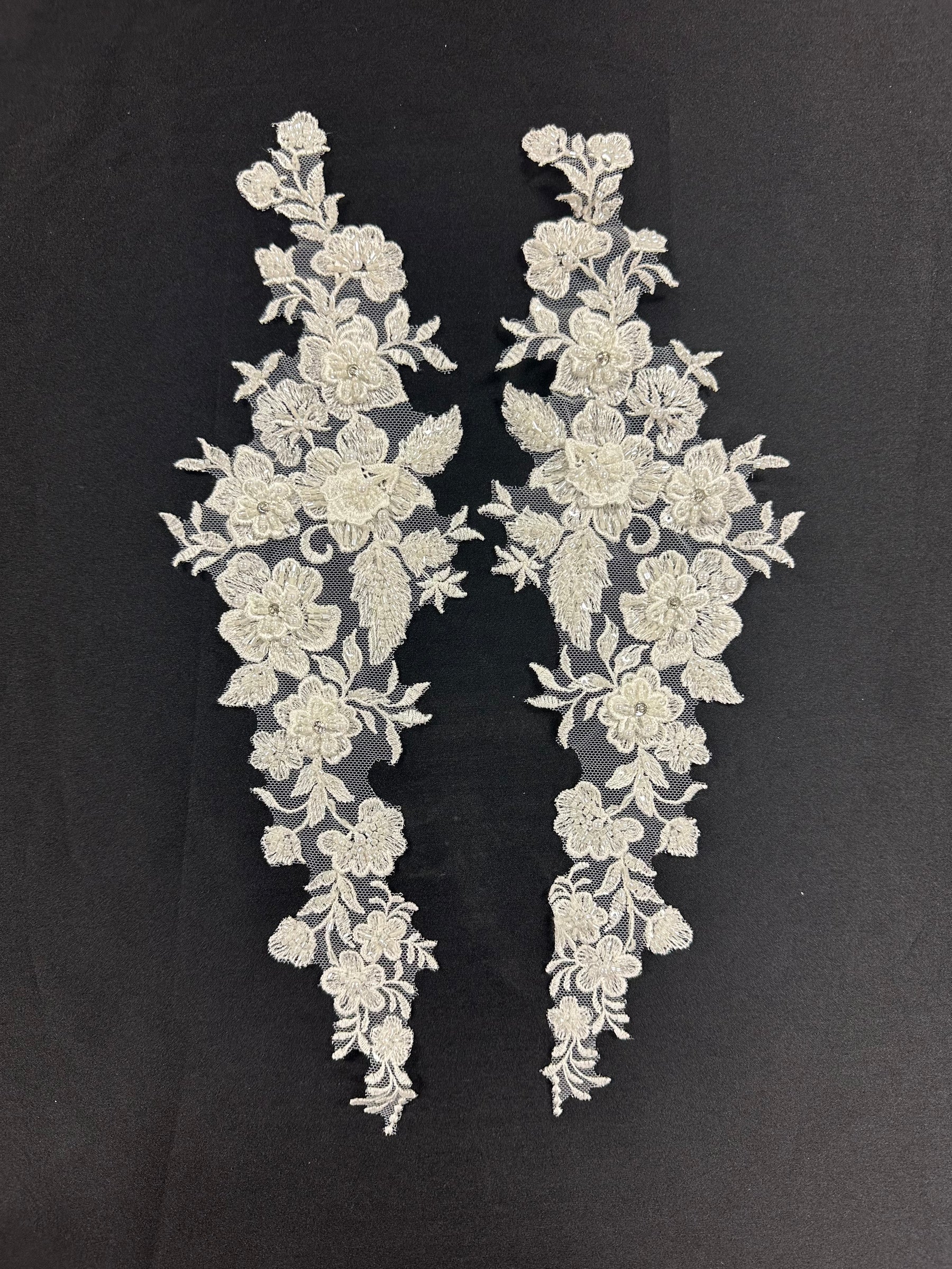 Ivory Beaded Lace Appliques - AP 2254 (CF)