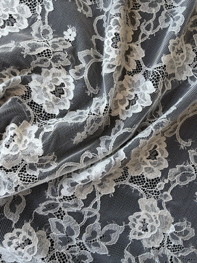 Ivory Leavers Lace - P728