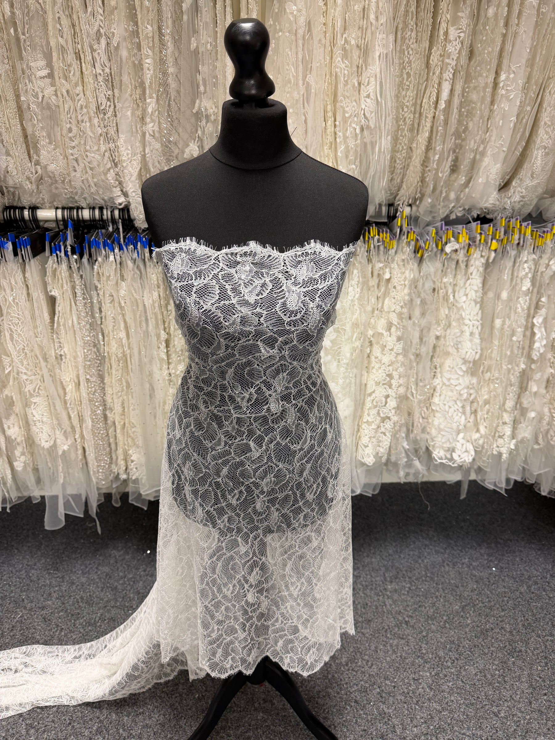 Ivory French Lace - LA2014