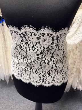 Ivory Corded Chantilly Lace Trim - T808