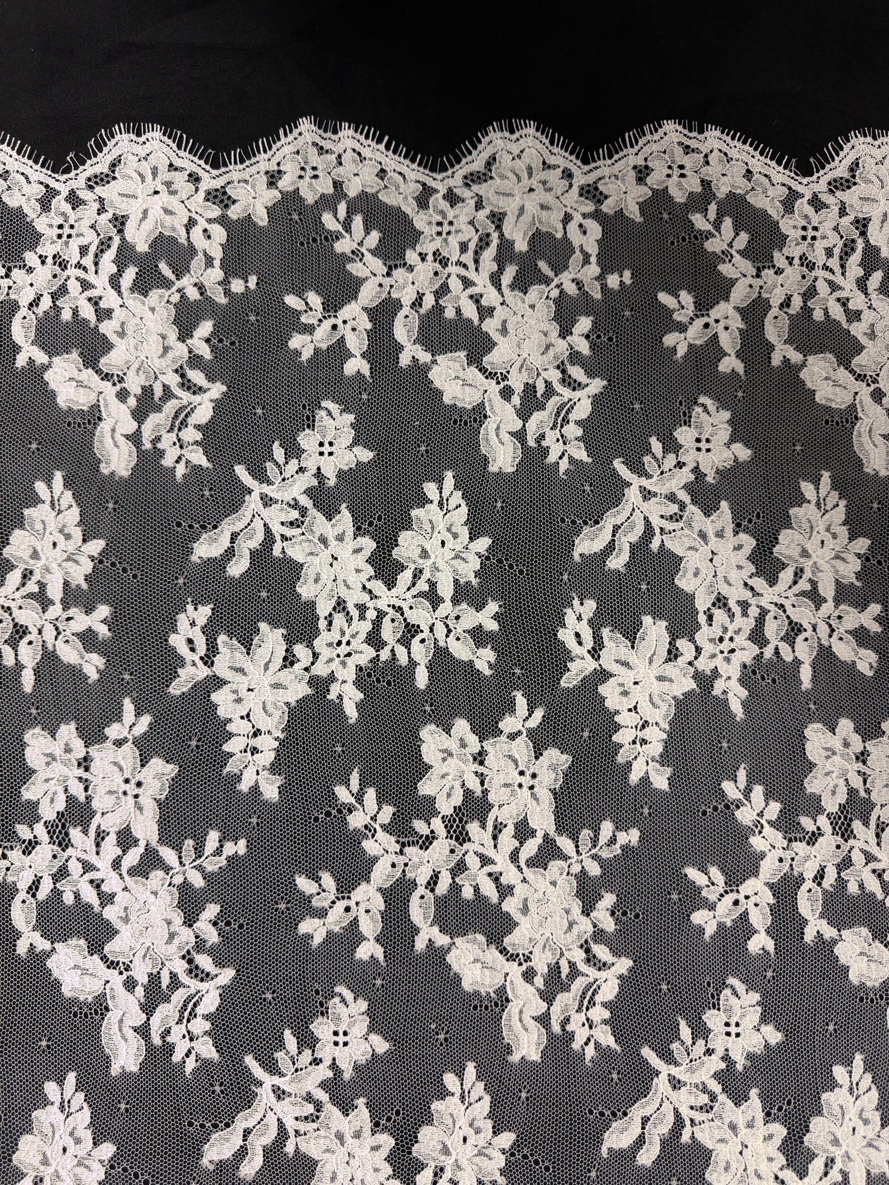 Ivory French Lace - LA2011