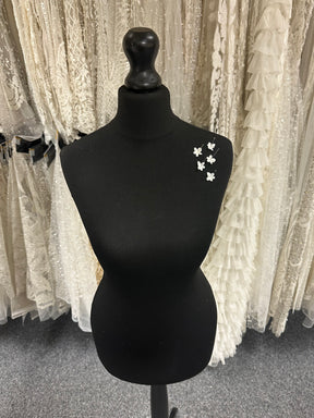 S Ivory Eco Satin Flowers - MM0036 (Bag of 144)