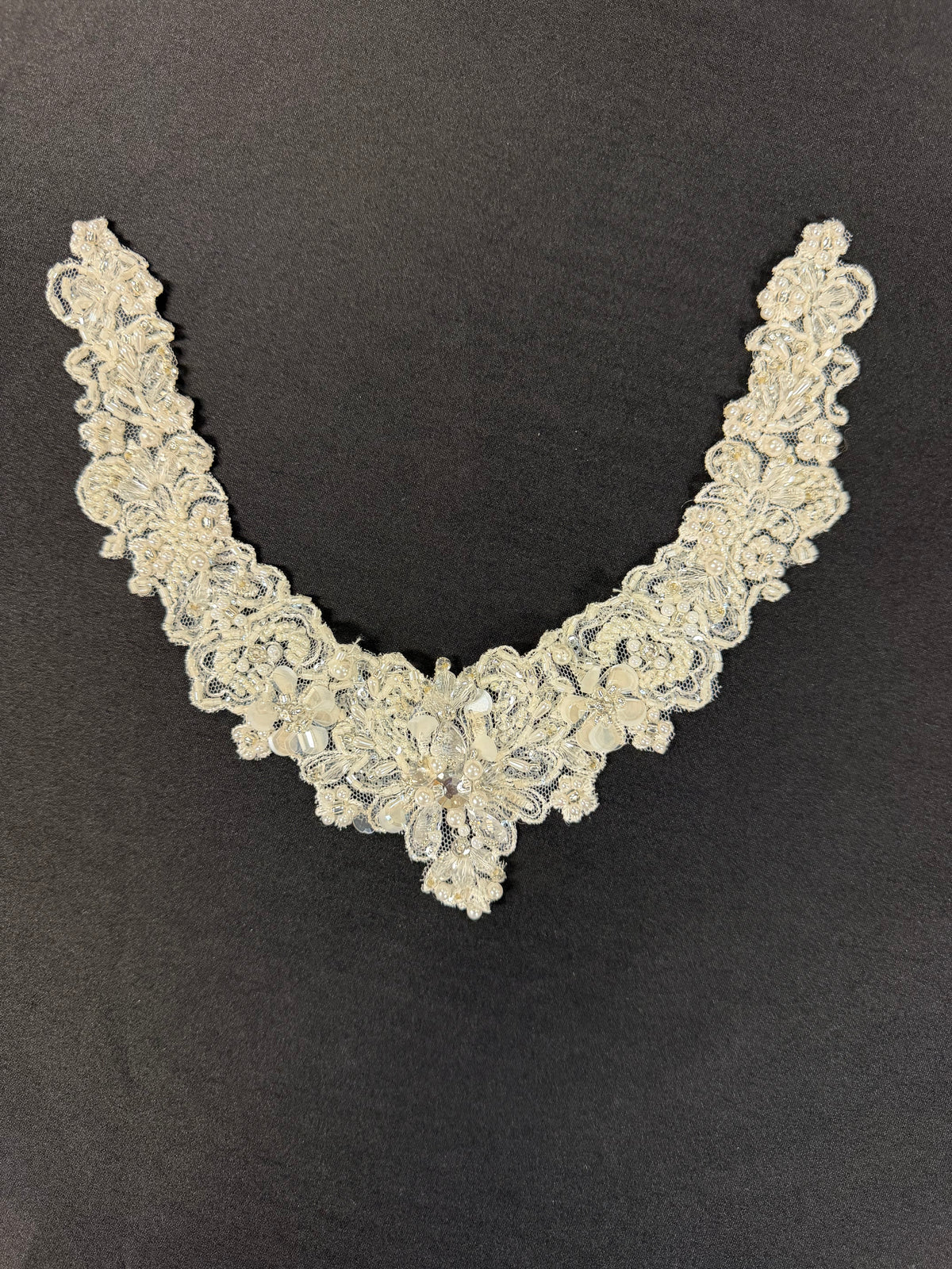 Ivory/Silver Beaded Applique - T608