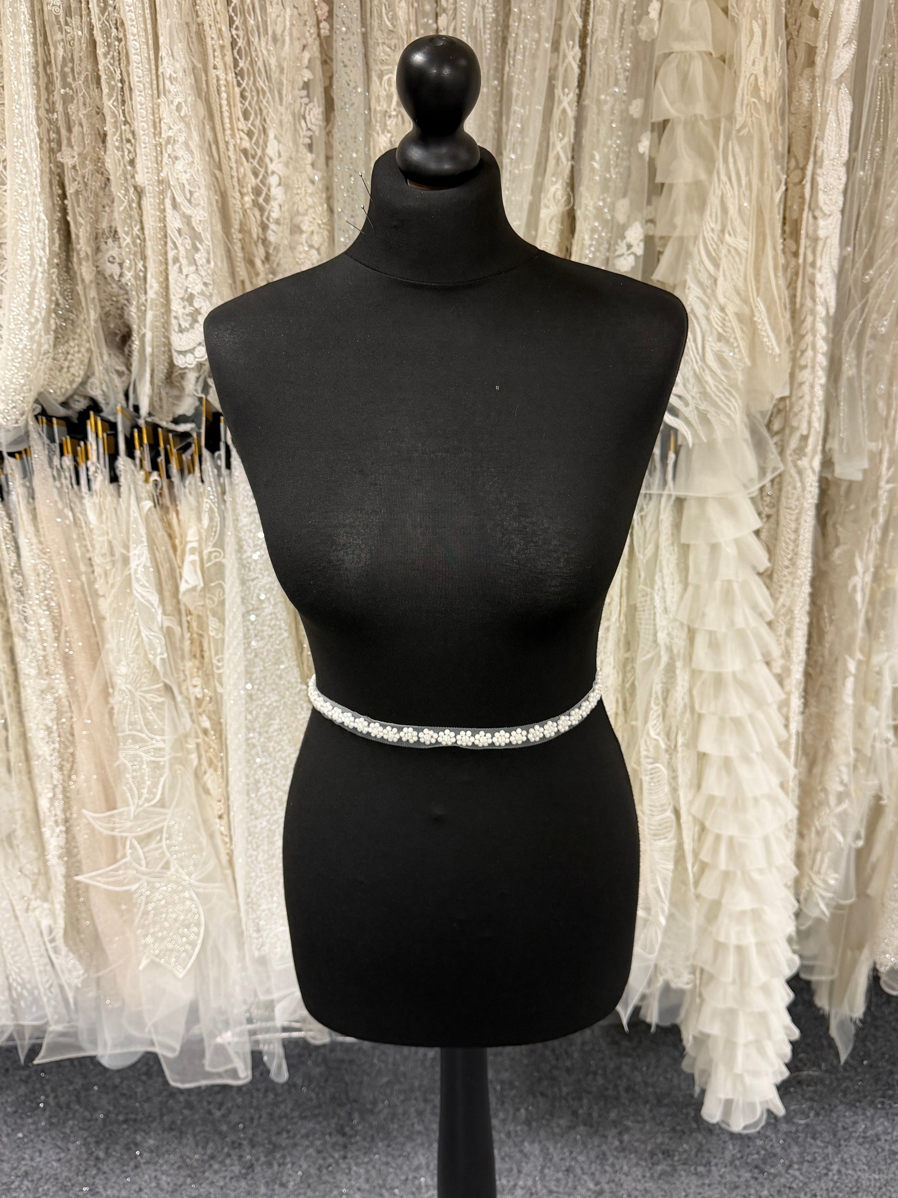 Ivory Beaded Edging - EH2028