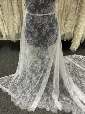 White Raschel Lace - P223