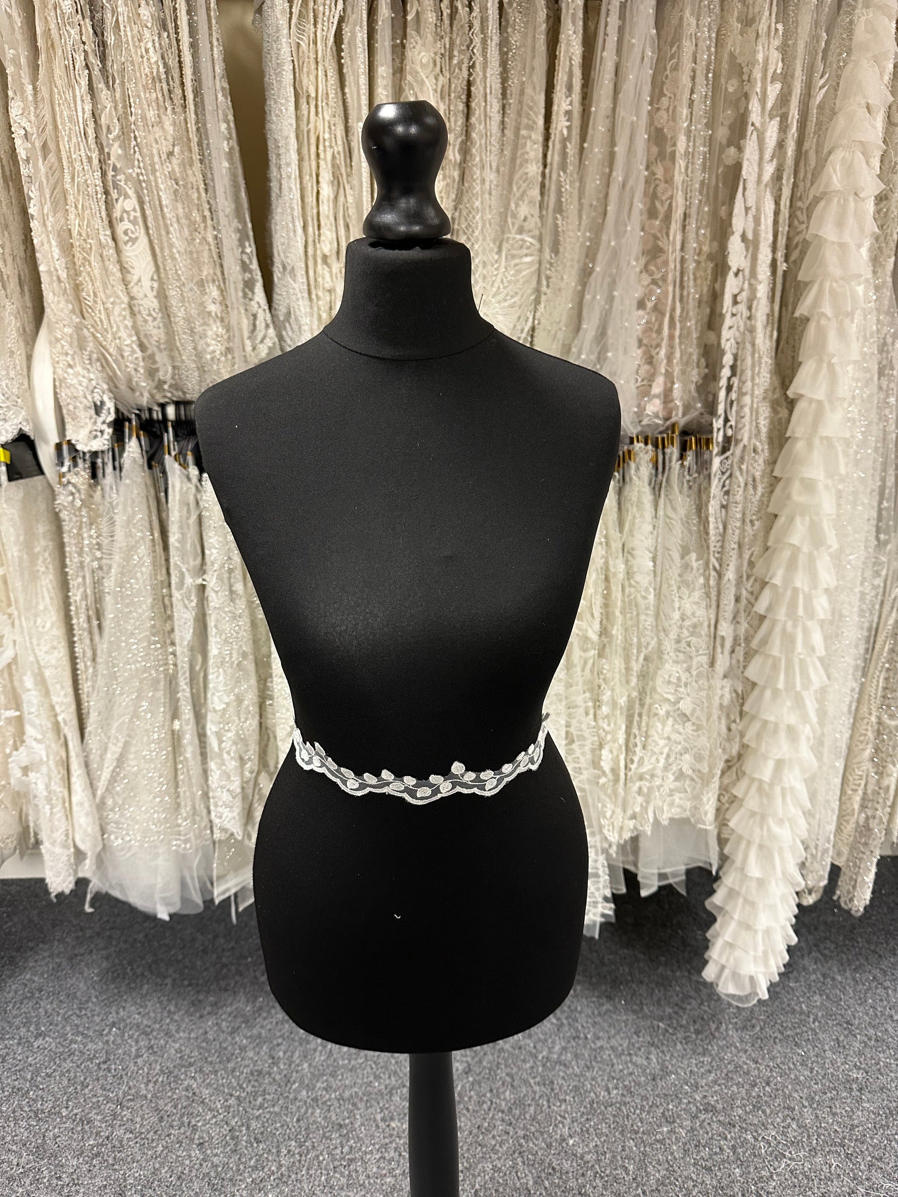 Ivory Embroidered Floral Lace Trim - T880