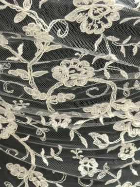 Ivory Corded Embroidery Lace - P430