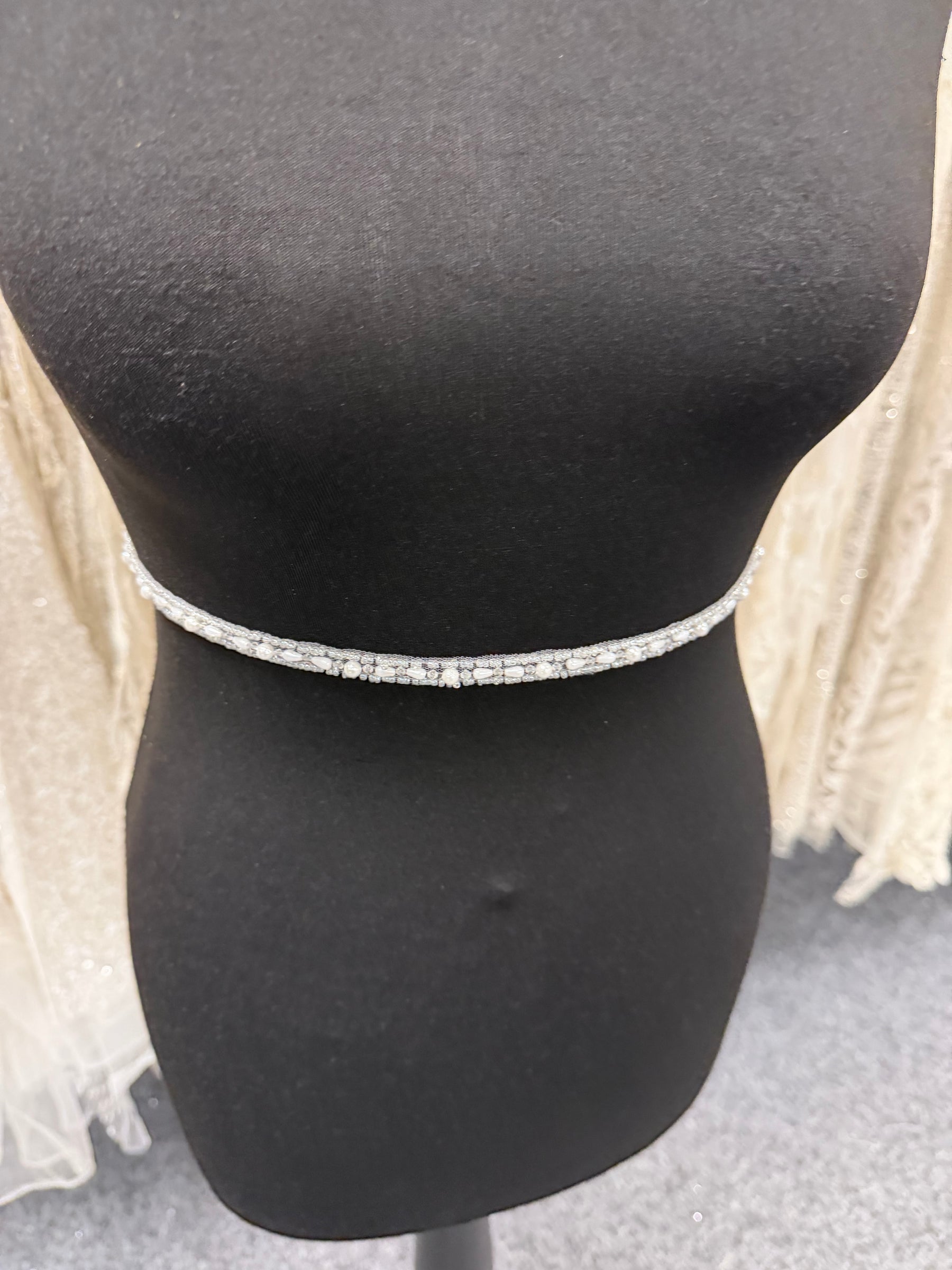 Ivory Beaded Edging - EH2024