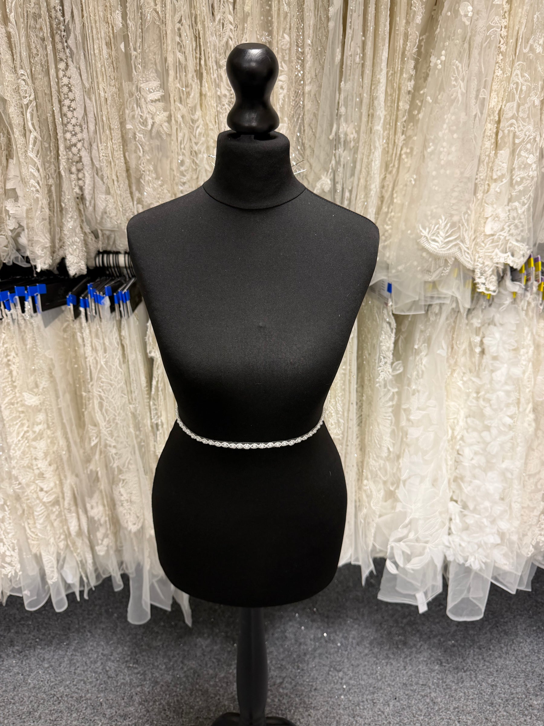 Ivory Beaded Edging - EH2019