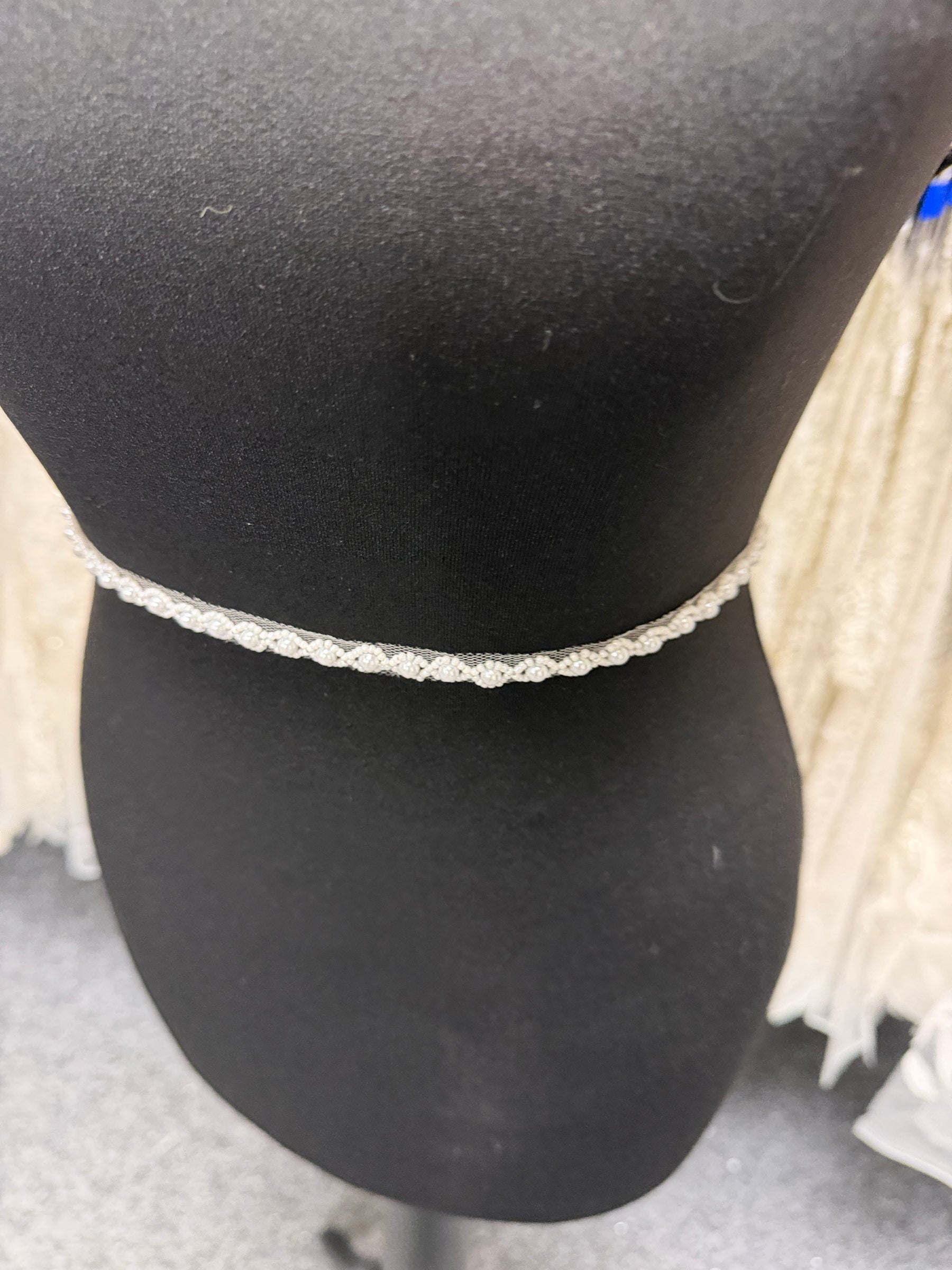 Ivory Beaded Edging - EH2019