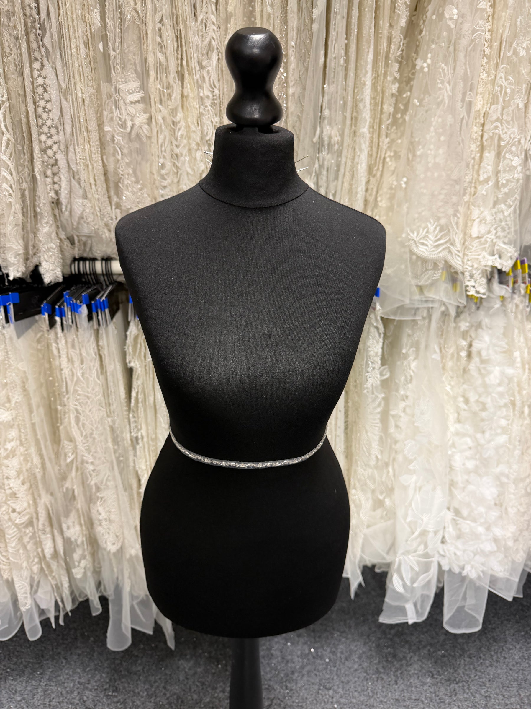 Ivory Crystal Beaded Edging - EH1016