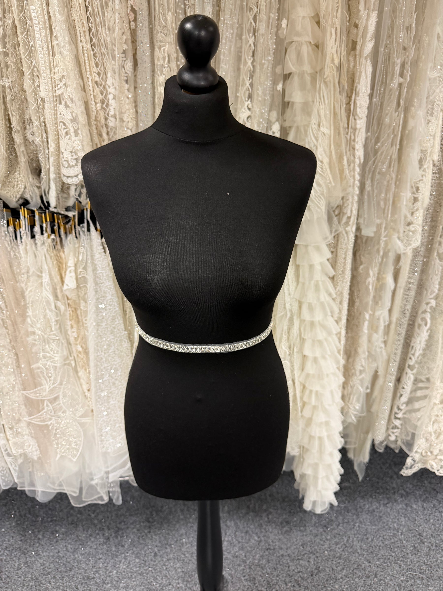Crystal Beaded Edging - T724