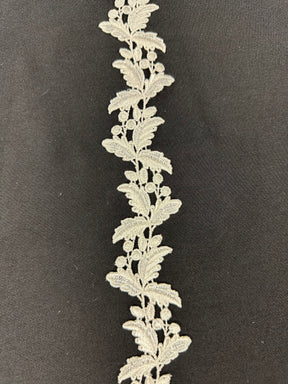 Ivory Guipure Lace Trim - T319