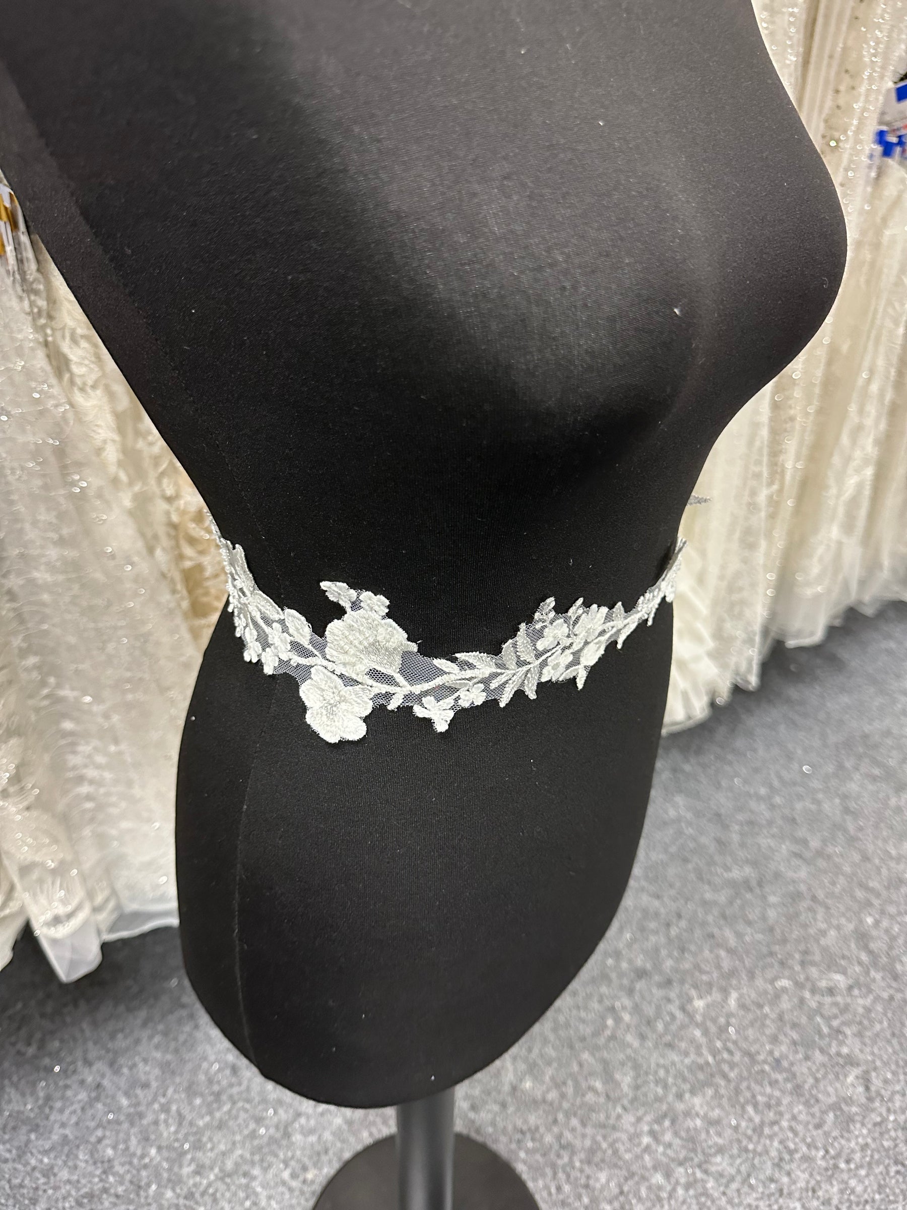 Ivory Beaded Lace Trim - EF2006