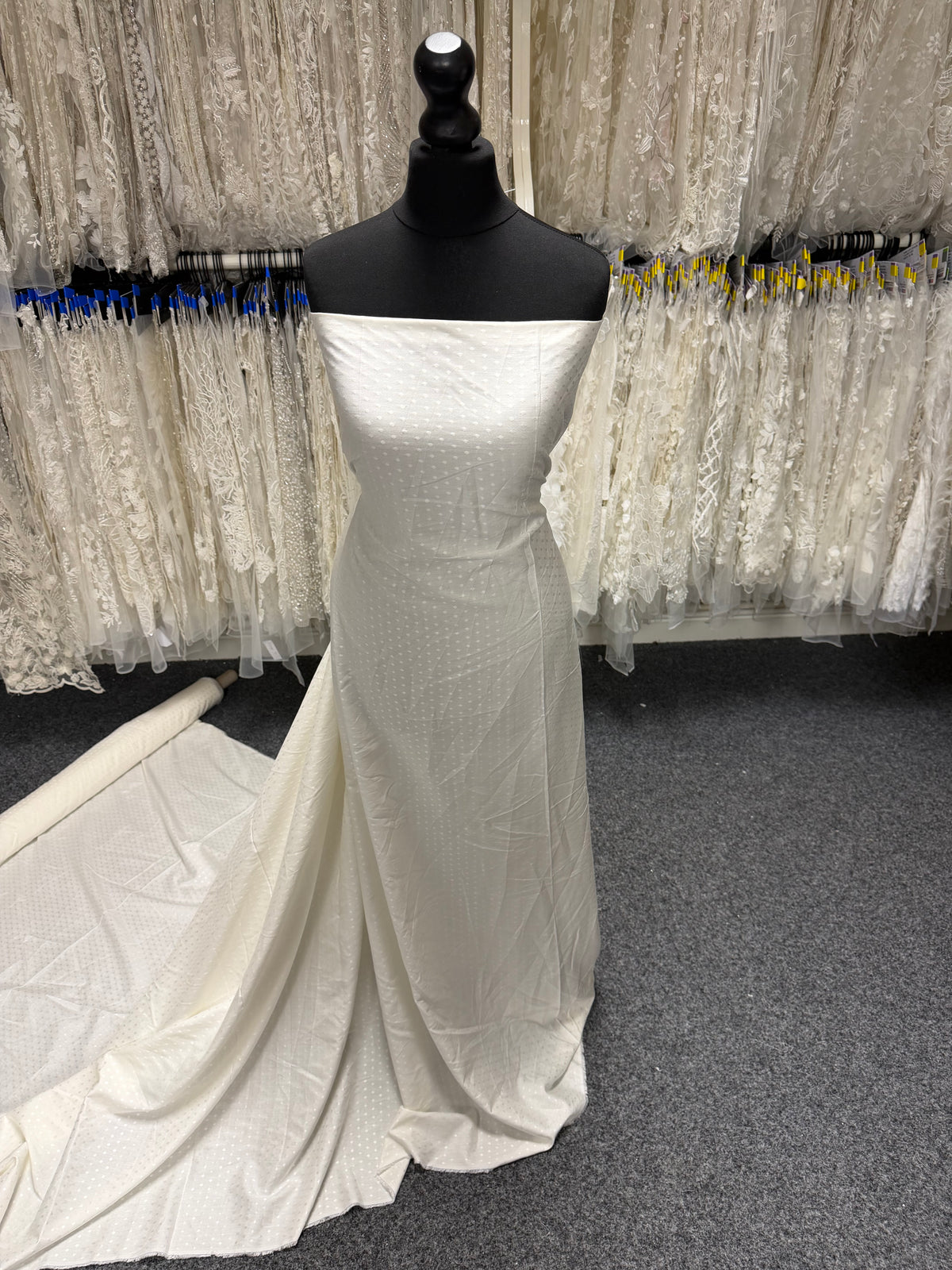 Ivory Dobby Spot Weave - PH5003
