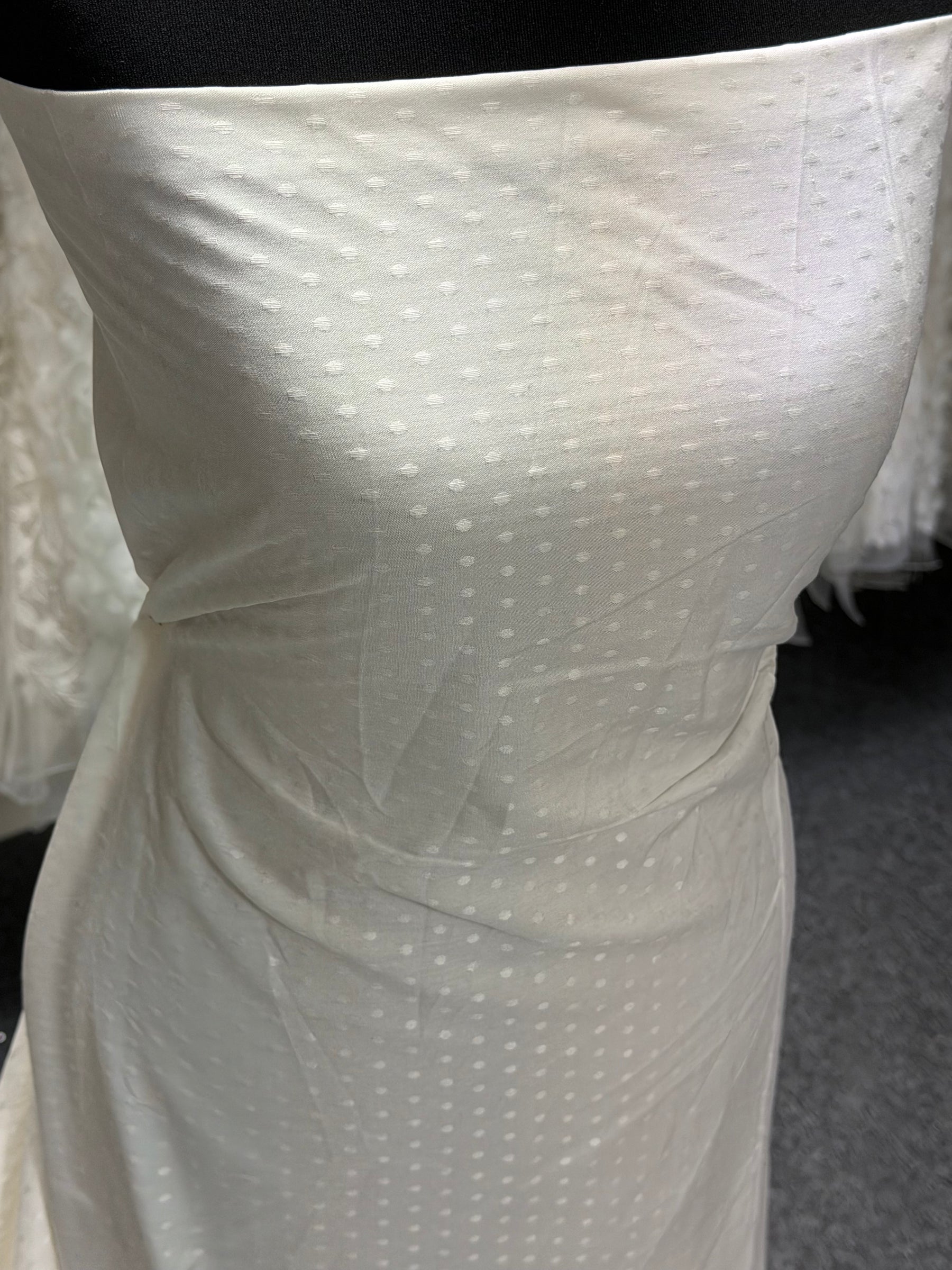 Ivory Dobby Spot Weave - PH5003