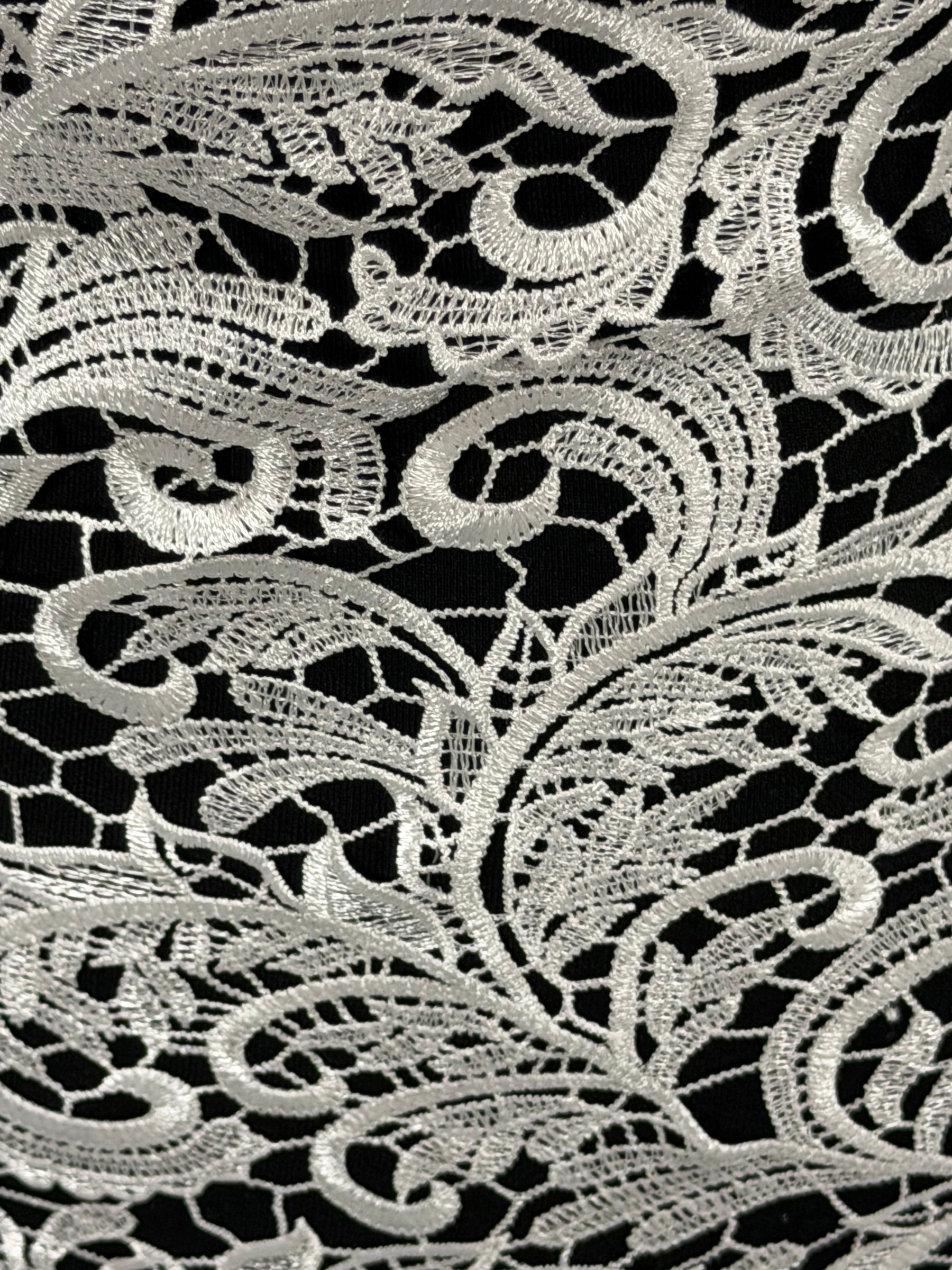 Ivory Guipure Lace - LB2004