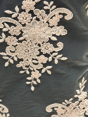 Antique Rose Corded Lace - LA7008