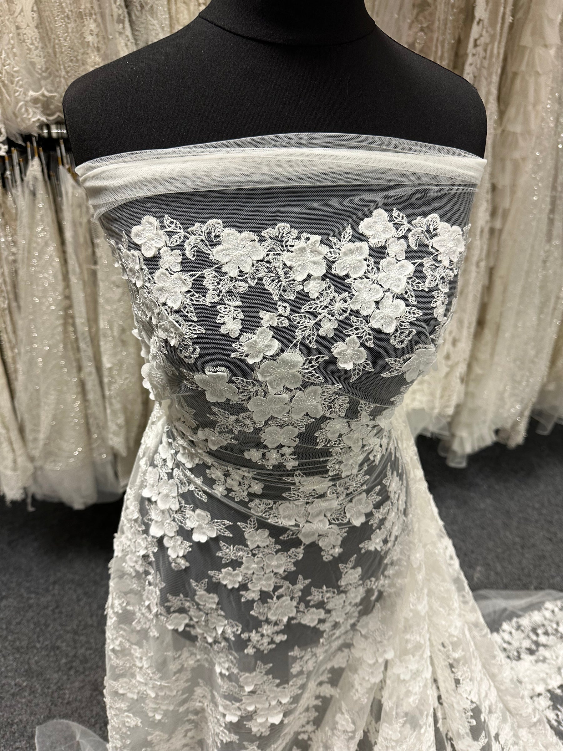Ivory Embroidered 3D Lace - EB5033