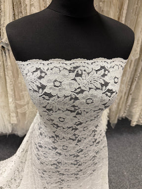 Pale Ivory Floral Lace - P199