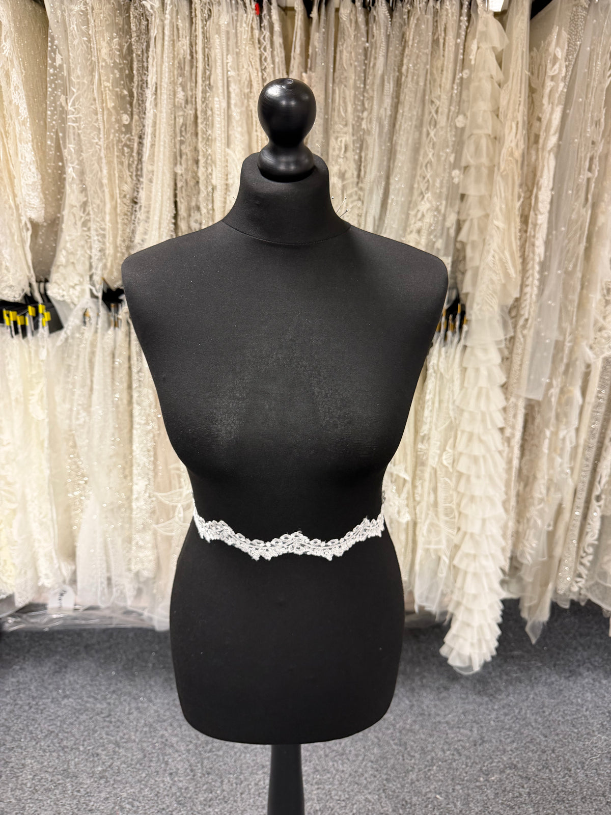 Ivory Embroidered Lace Trim - T744