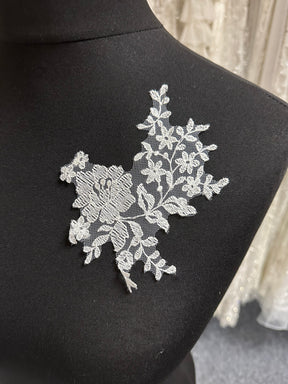 Ivory Embellished Lace Appliques - MT8004