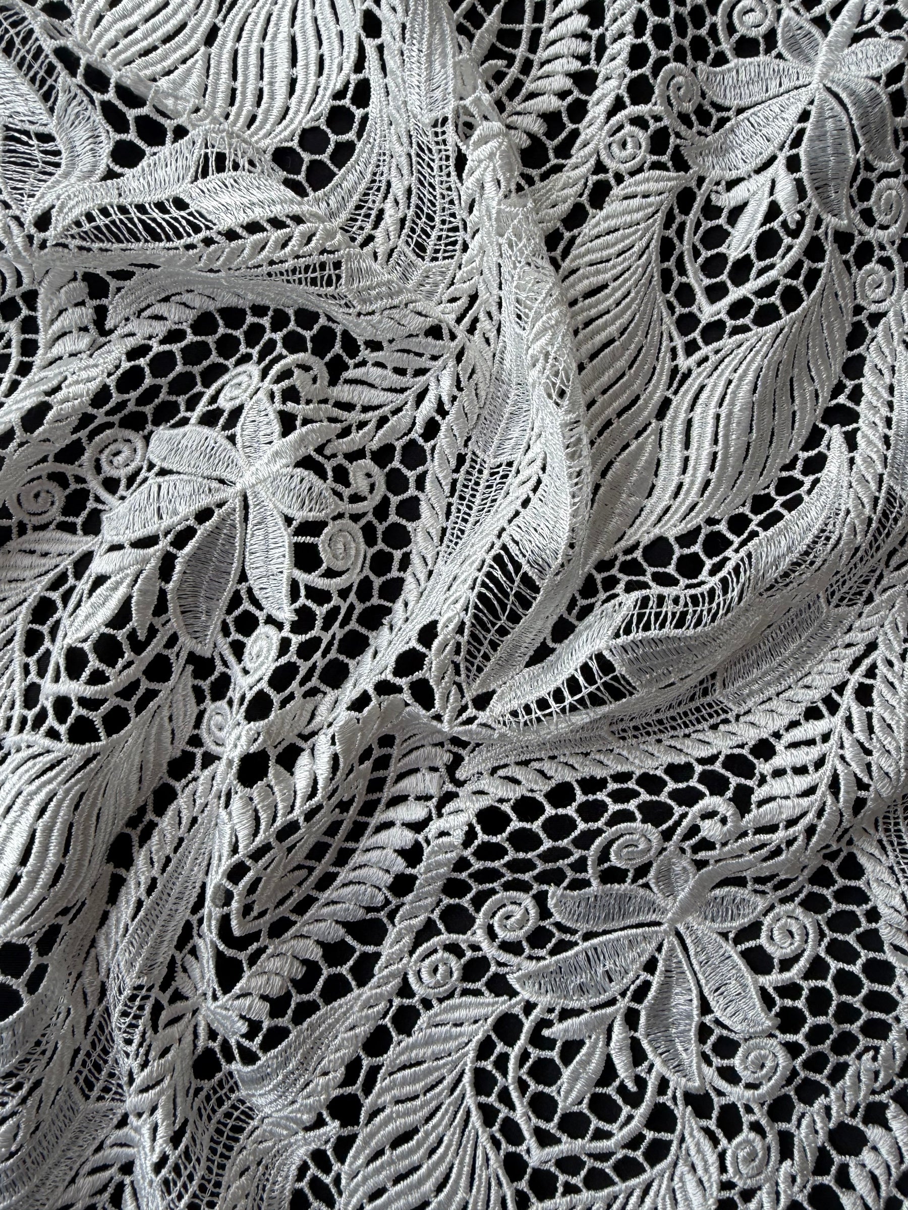 Ivory Guipure Lace - LB2006