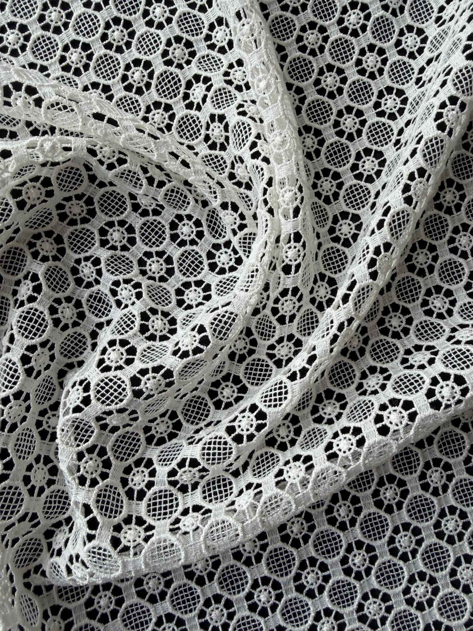 Ivory Guipure Lace - LB2008