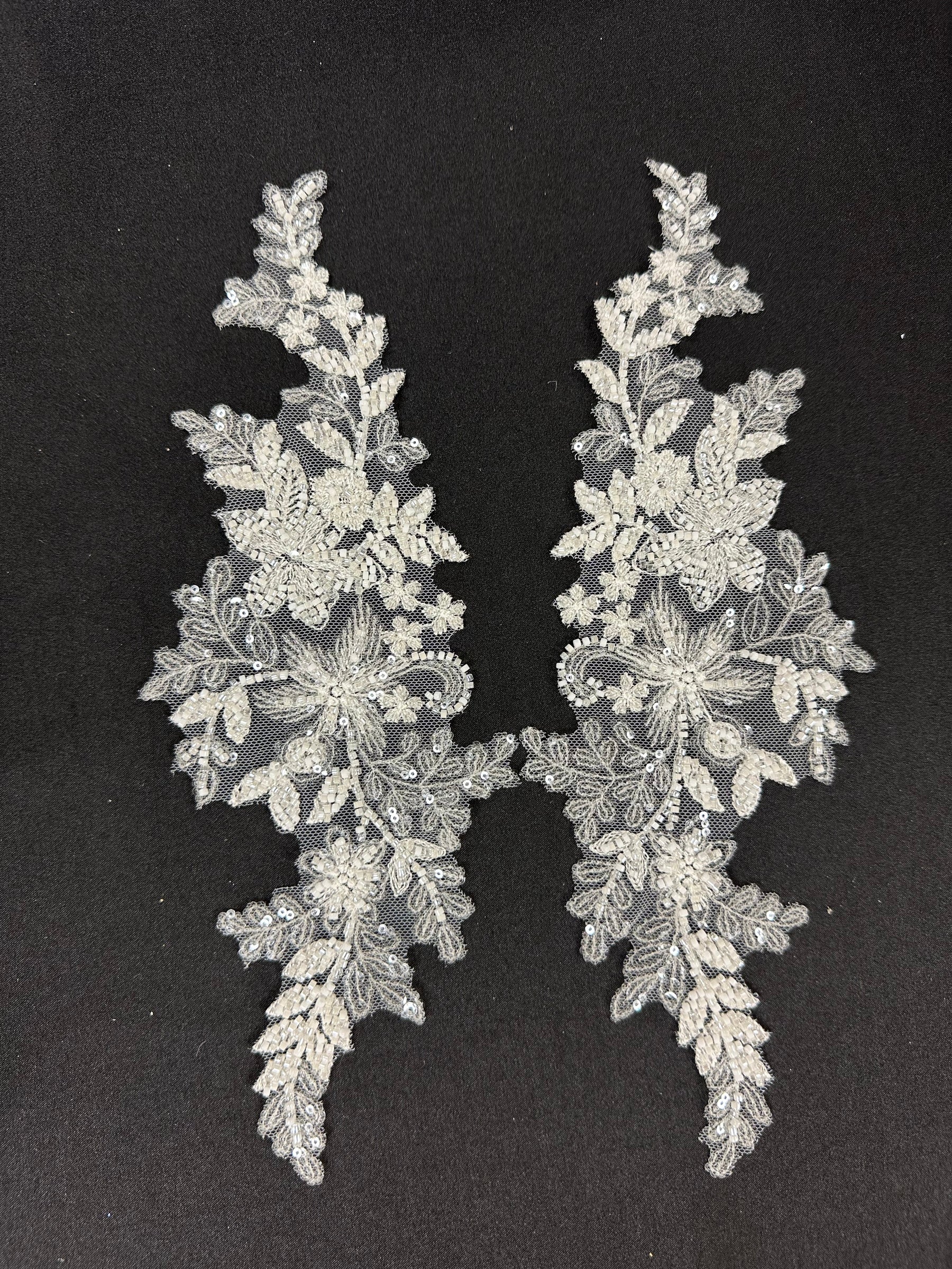 Ivory Beaded Appliques - MT4007