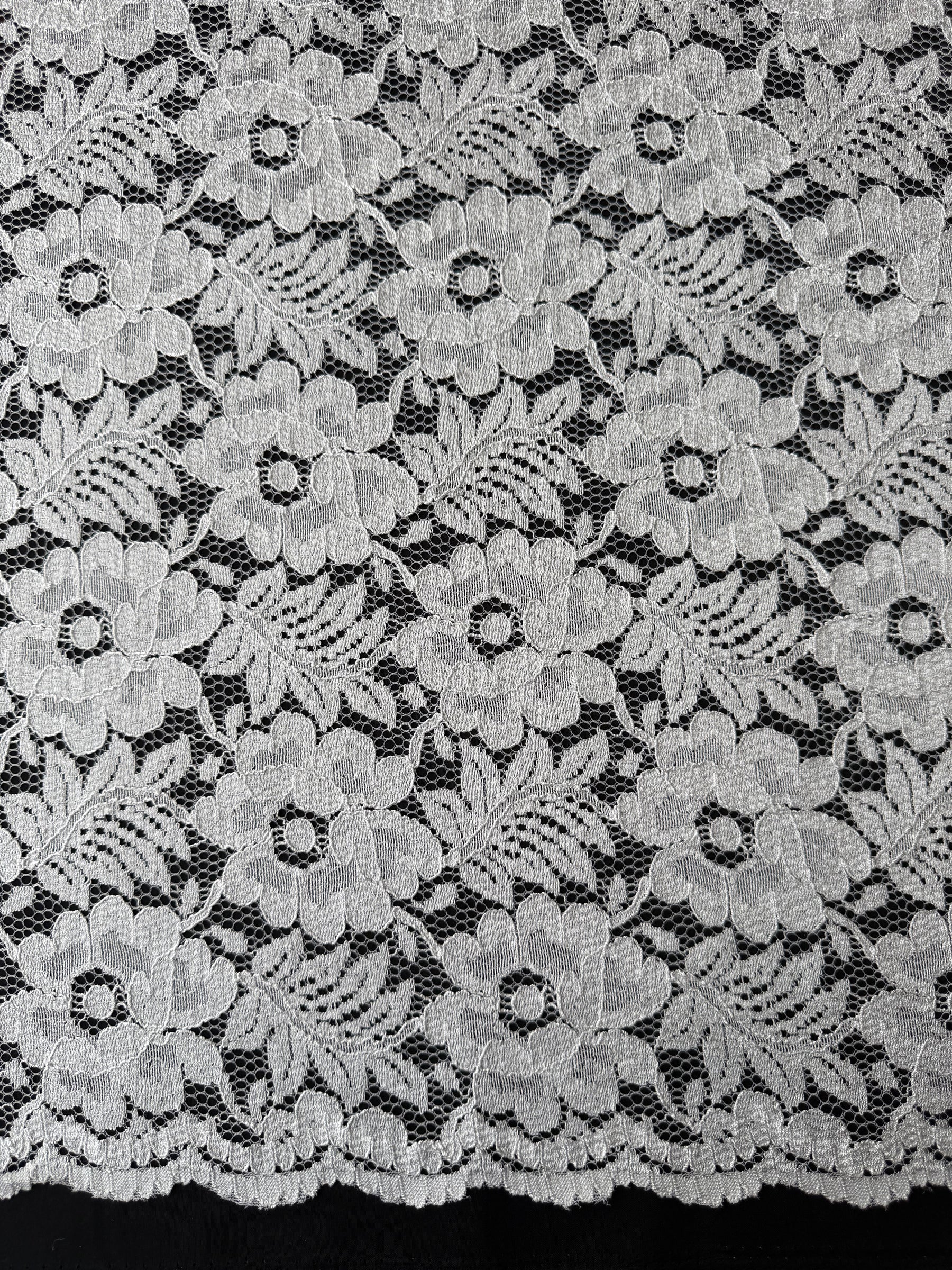 Pale Ivory Floral Lace - P199