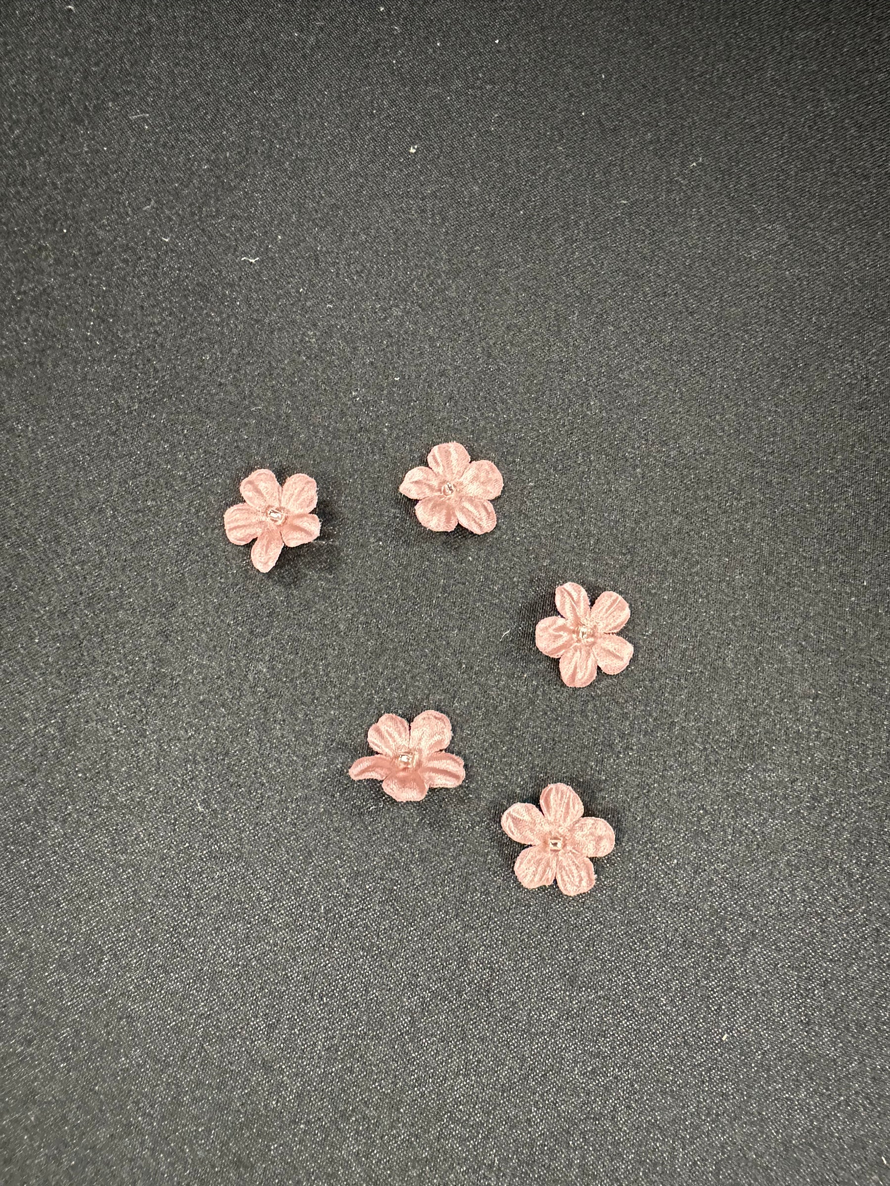 Light Rose Laser Cut Flowers - M11 (Bag of 144)