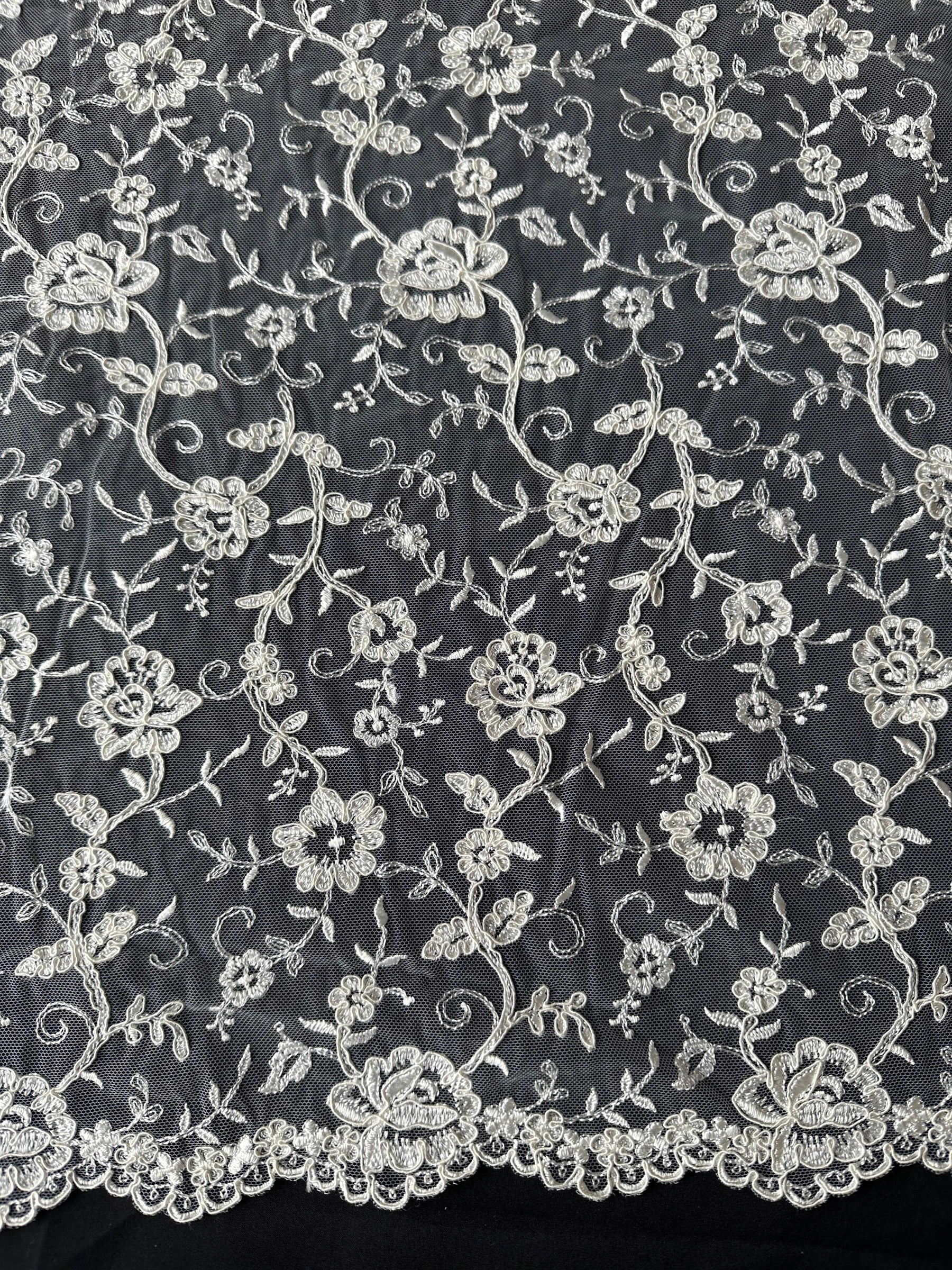 Ivory Corded Embroidery Lace - P430