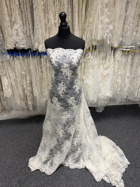 Ivory Corded Lace - P562