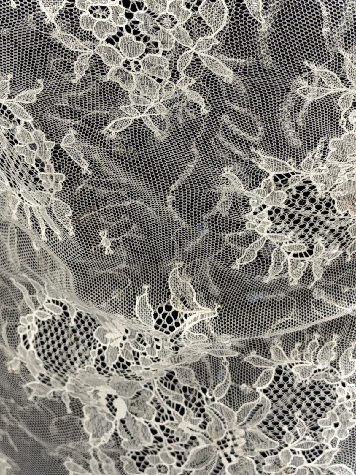 Ivory Sequin Lace - LB6002