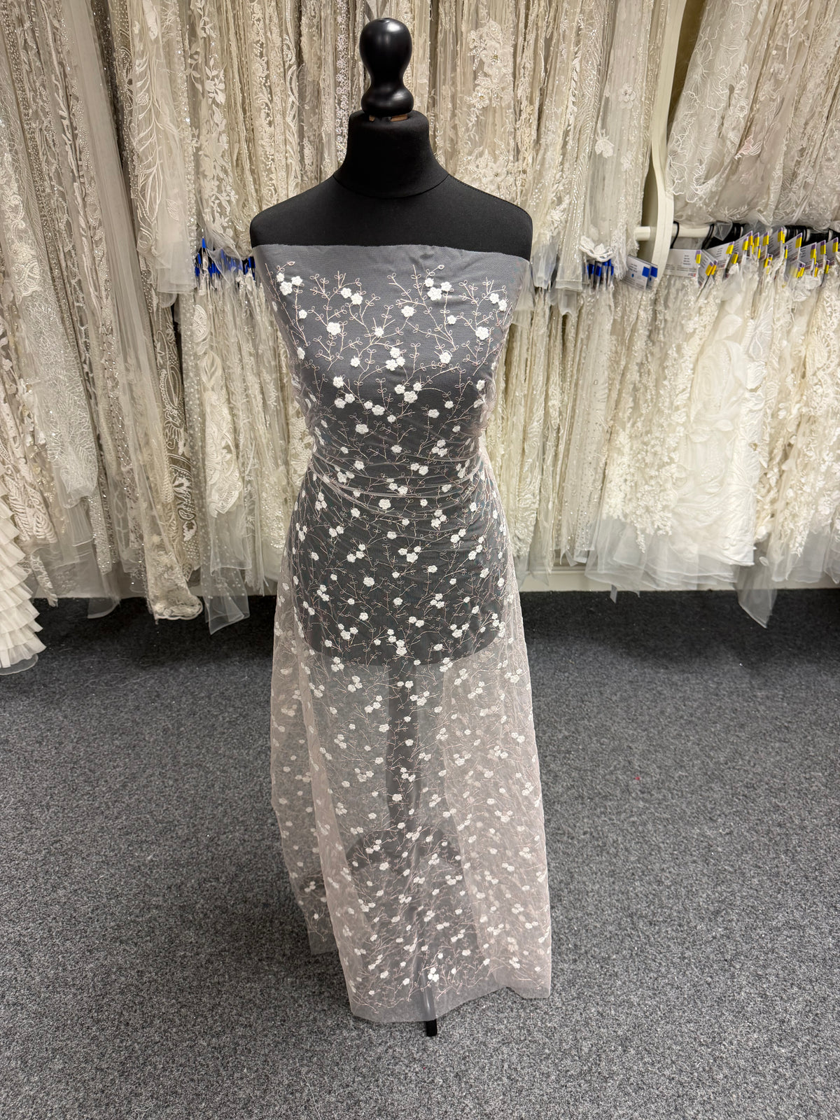 PInk Tulle with Ivory and Pink Embroidered Lace – EU5004