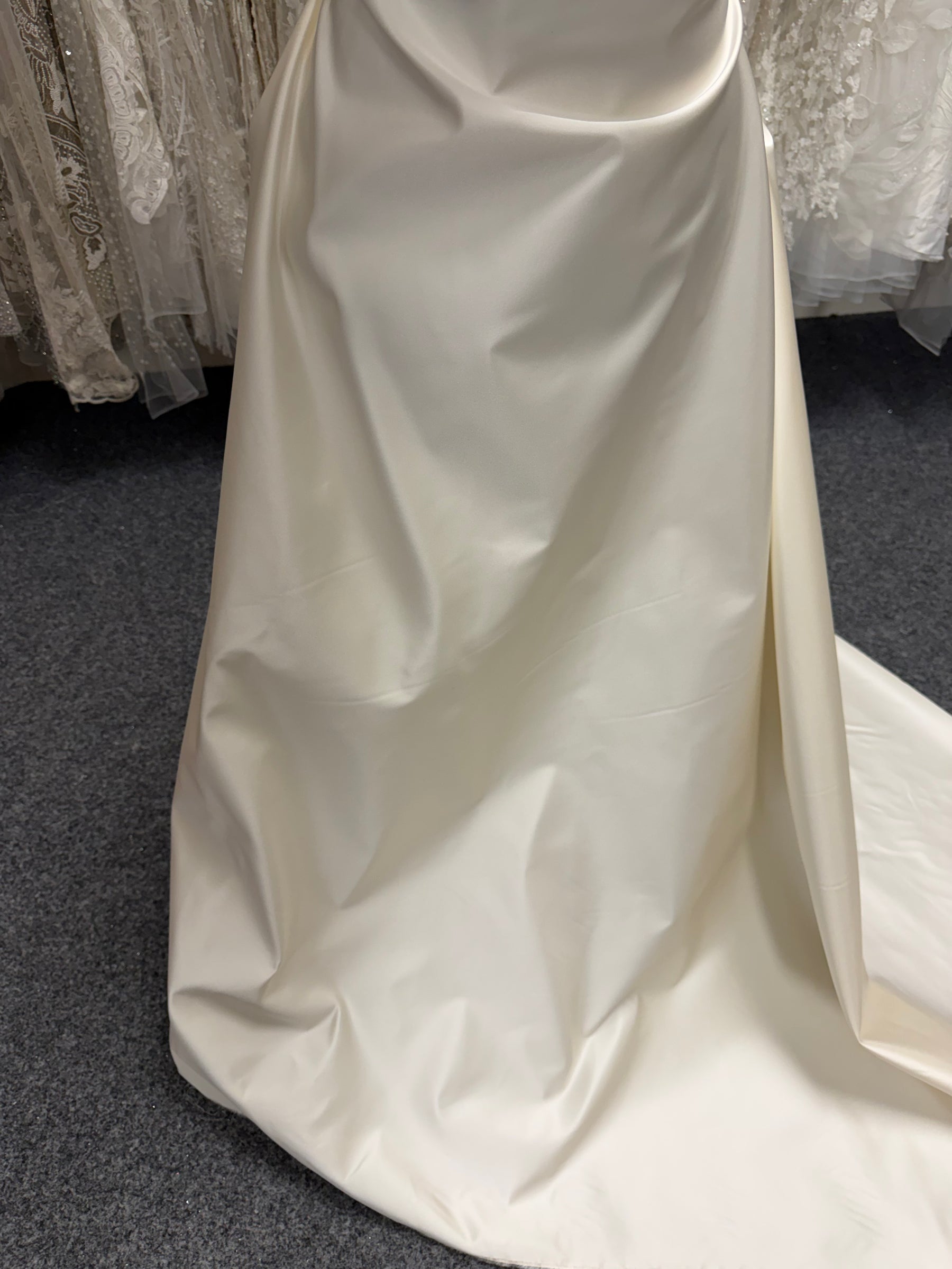 Ivory Double Faced Duchess Satin - P770