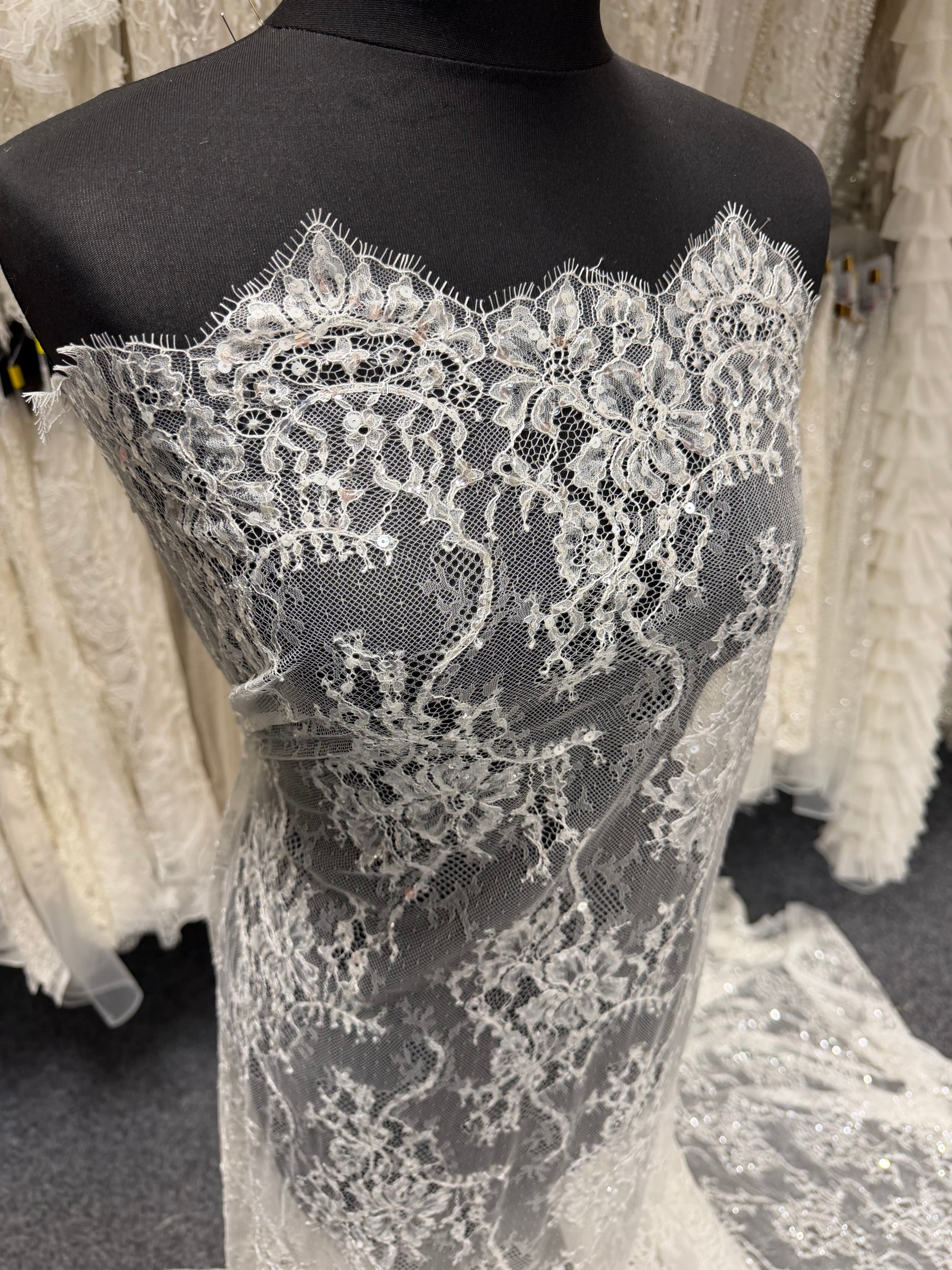 Ivory Sequin Lace - LB6004