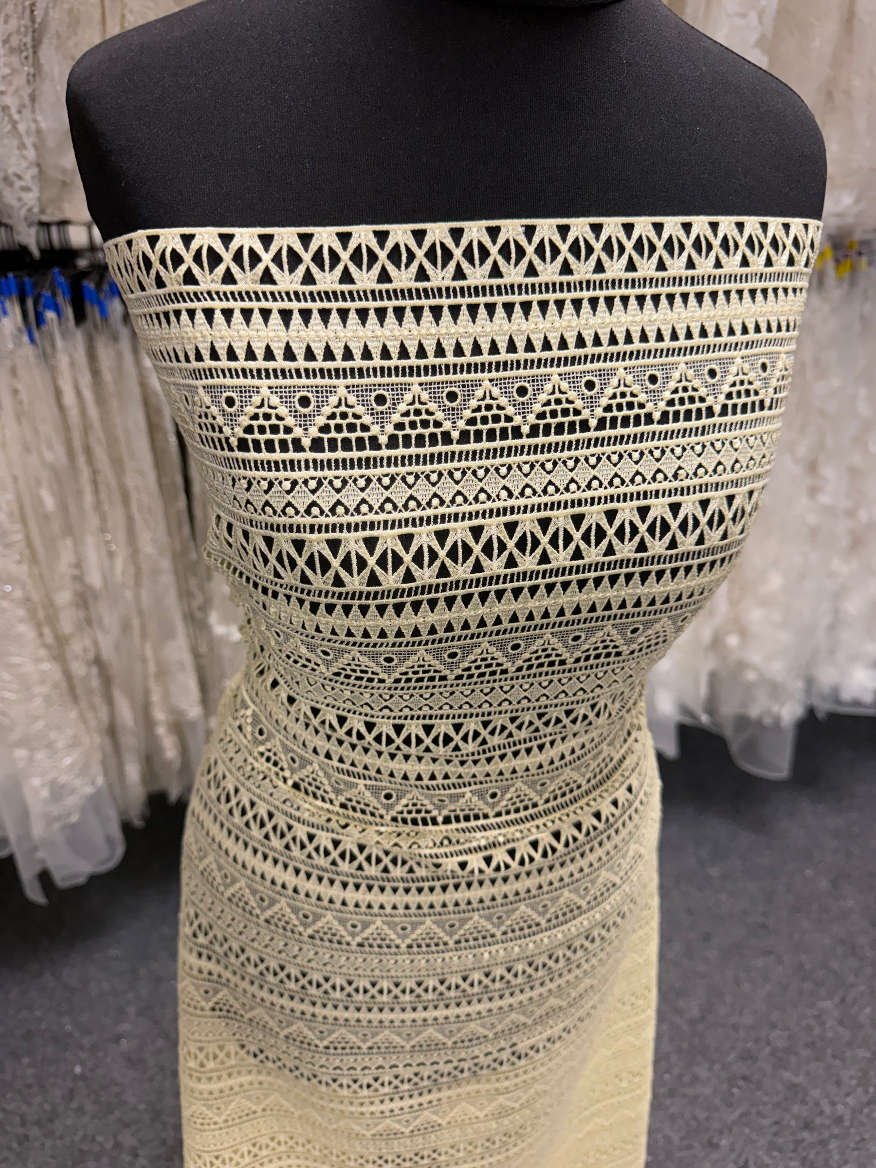 Lemon Guipure Lace - LB2010