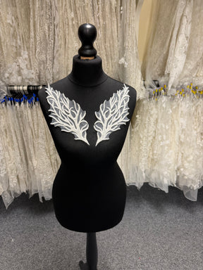 Ivory Beaded Motif - MT4005